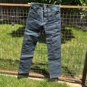 THE BLUBAUGH 🇺🇸
Mid Rise Slim Straight Selvedge Jeans
16.5 oz.